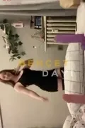 Luna Bognya Nude Canlı yayın yaptı