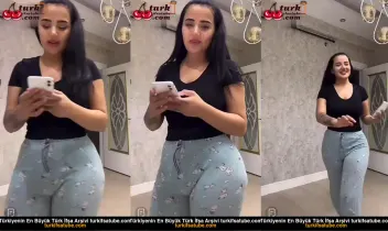 Melek Azad ifşa