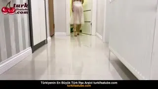 E-Kira ifşa idil karaca nude halde yerleri sildi