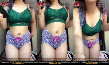 Tango Türbanlı öğretmen ifşa Sexy hatun yayında