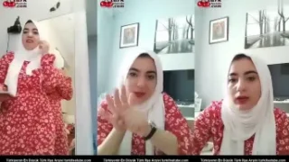 Türbanlı Öğretmen: İlk Tango Yayınlarından Birisi